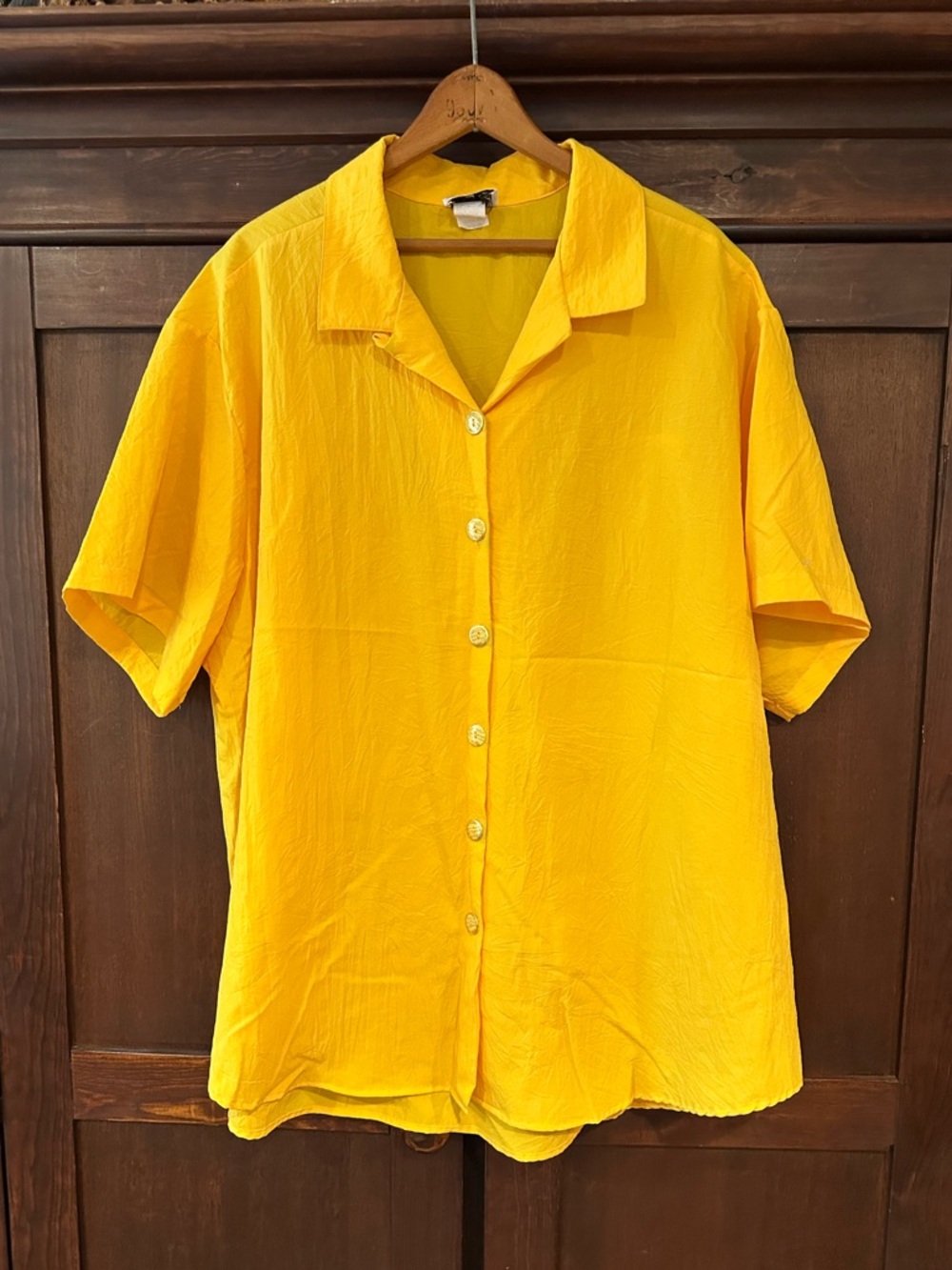 Women’s Orare button down shirt